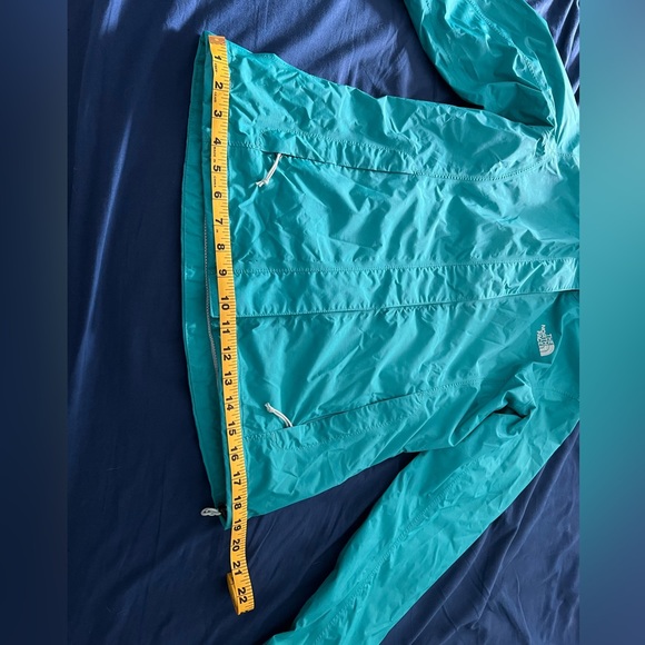 The North Face Blue Hyvent Jacket - Picture 6 of 9